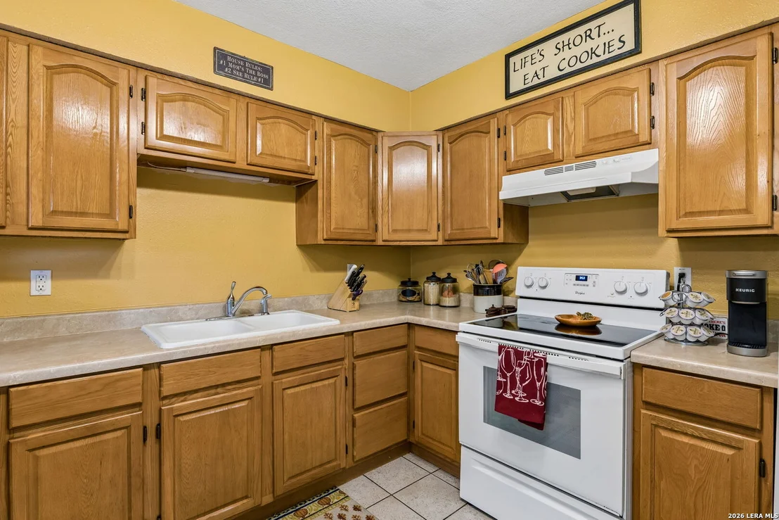Photo of 14902 Oak Summit