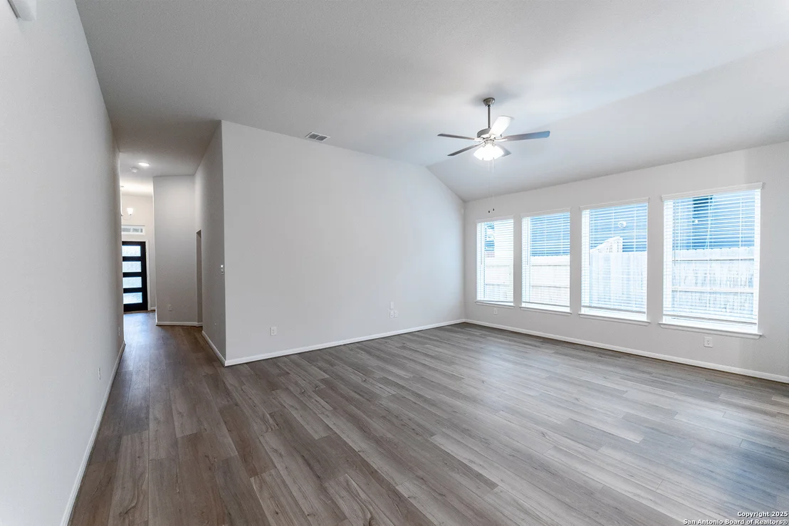 Photo of 6305 Black Butte
