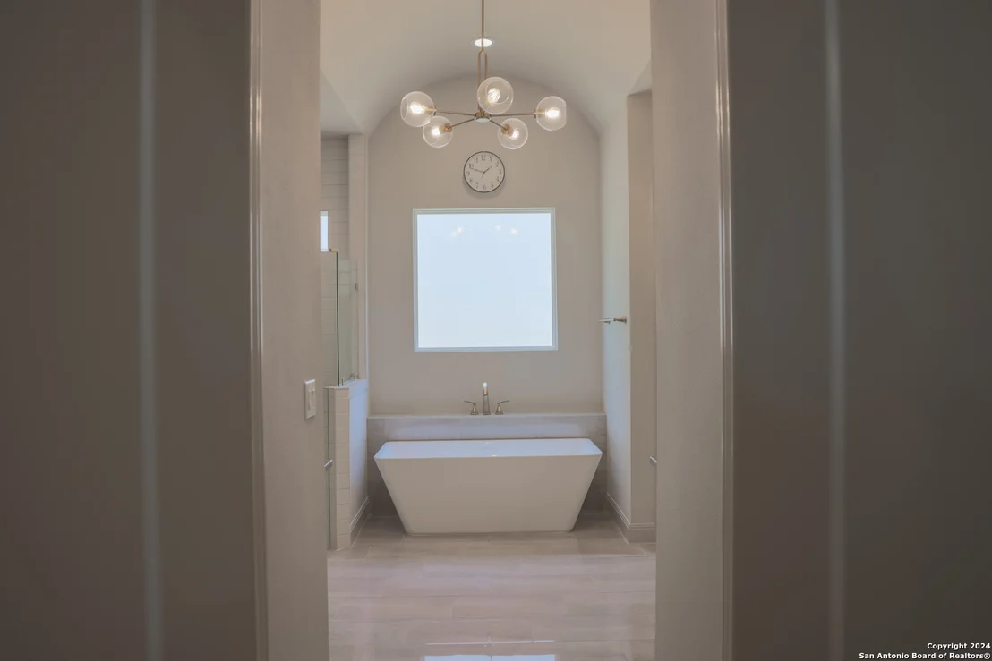 Photo of 7206 BLUFF RUN
