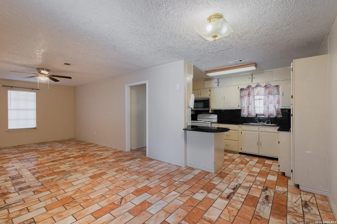 Photo of 1105 Carthage Avenue