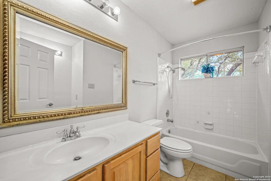 Photo of 11822 Queenston