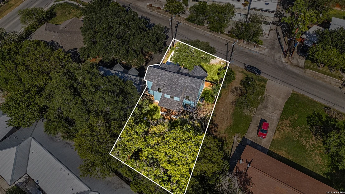 Photo of 327 RAINBOW DR