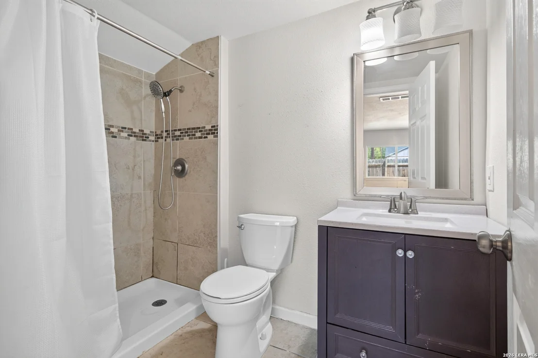 Photo of 363 W ANSLEY BLVD