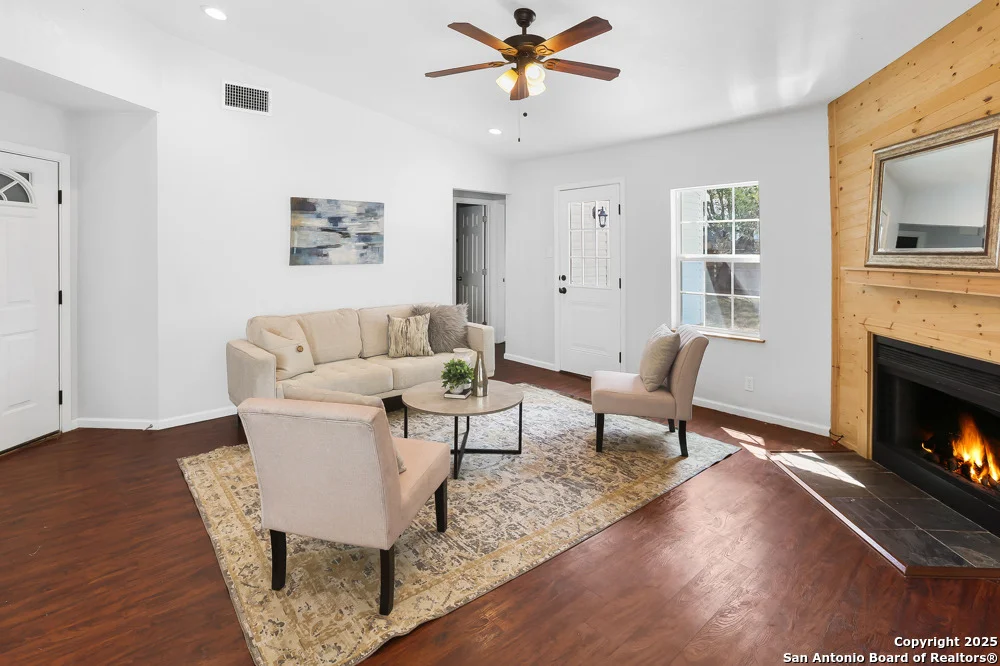 Photo of 2827 Cherry Field