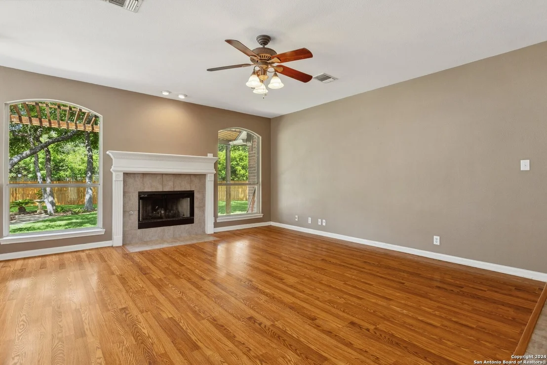 Photo of 14018 POSSUM TREE RD
