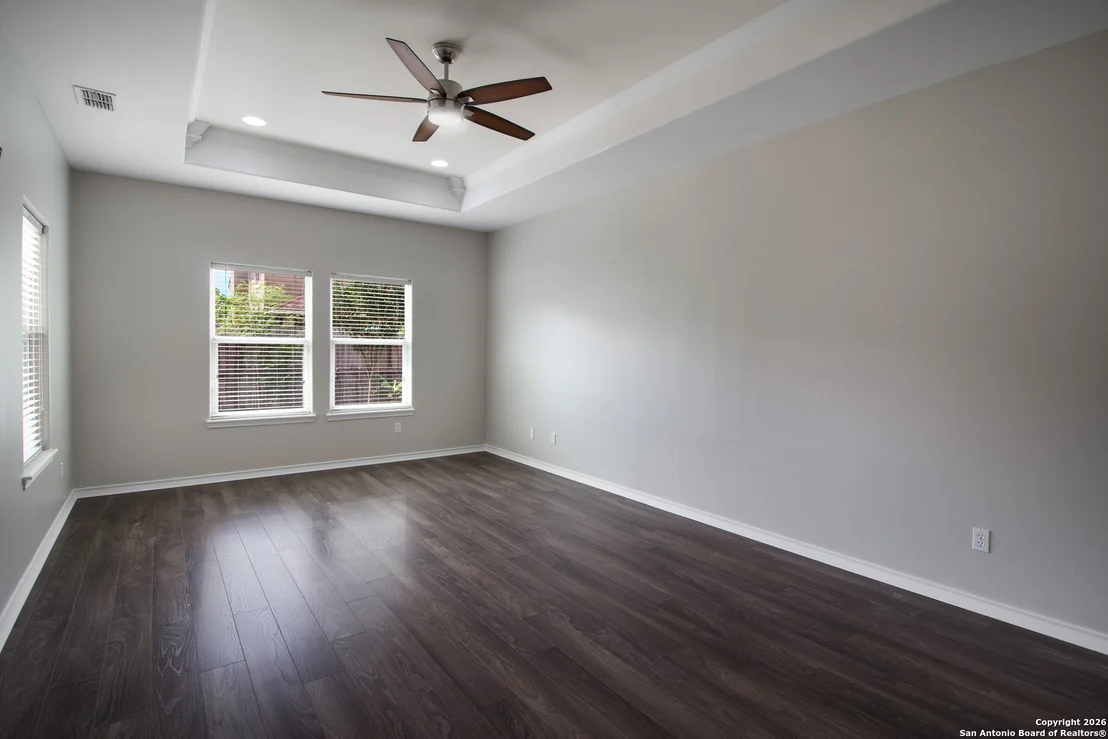 Photo of 6825 Old Square