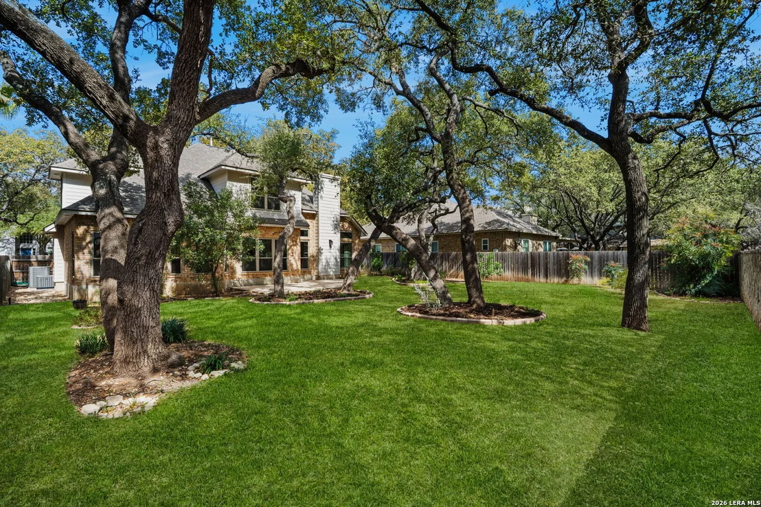 Photo of 16422 Pemcanyon
