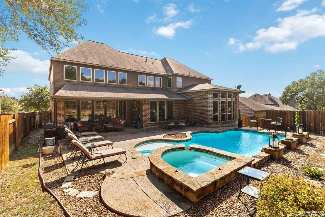 Photo of 8905 Soaring Oak