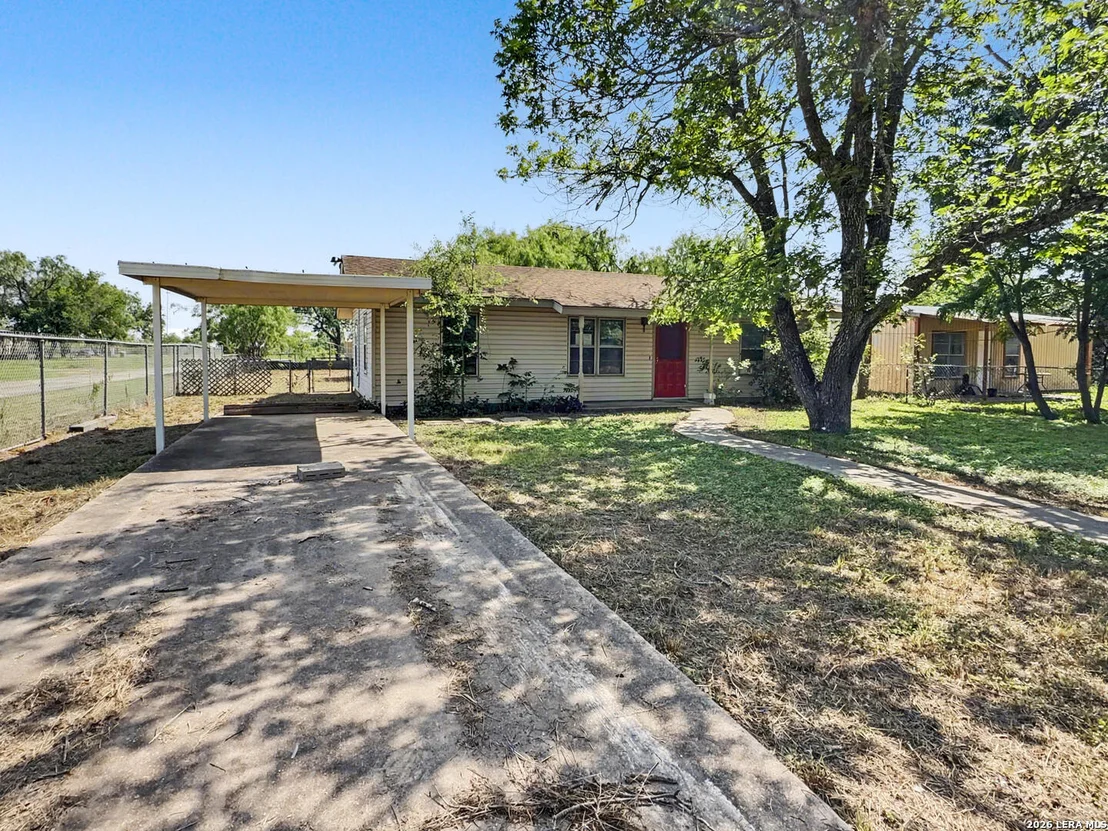 Photo of 517 E Daniel