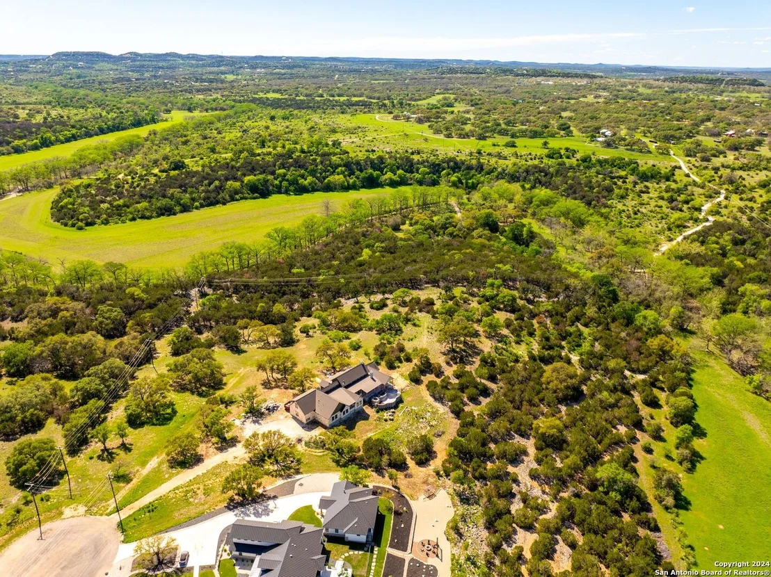 Photo of 98 SABINAS RIDGE RD