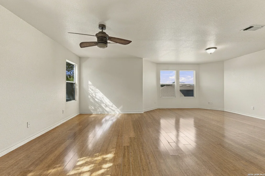 Photo of 233 JULIAN PT