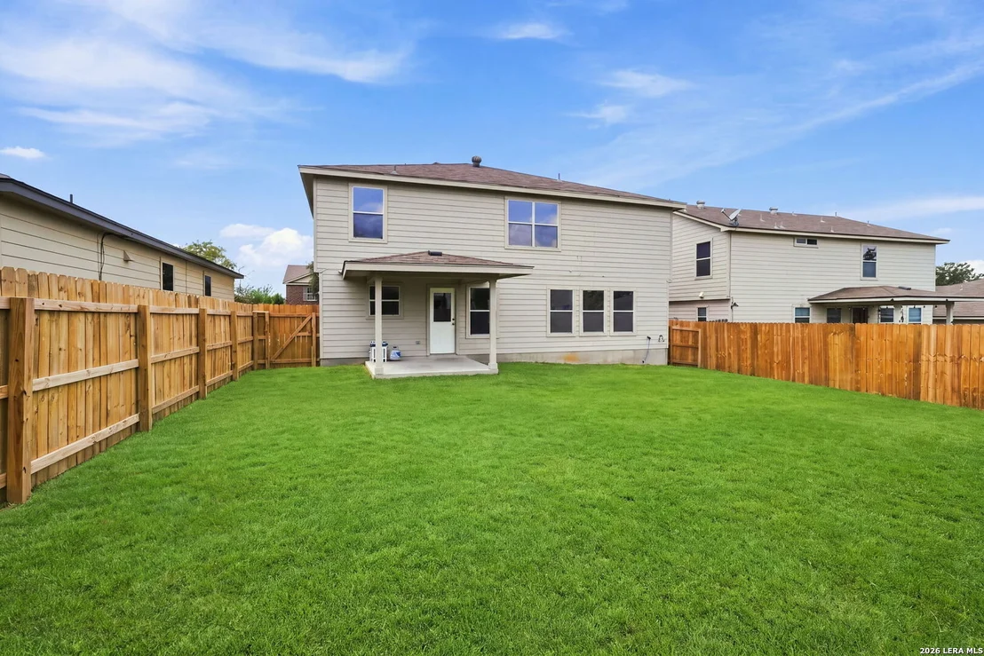 Photo of 934 MAGNOLIA Summit