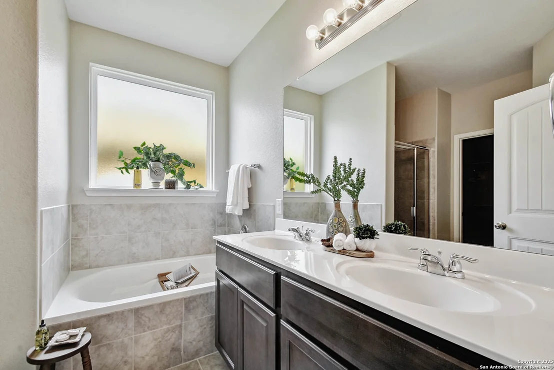 Photo of 13538 Meredith Cove