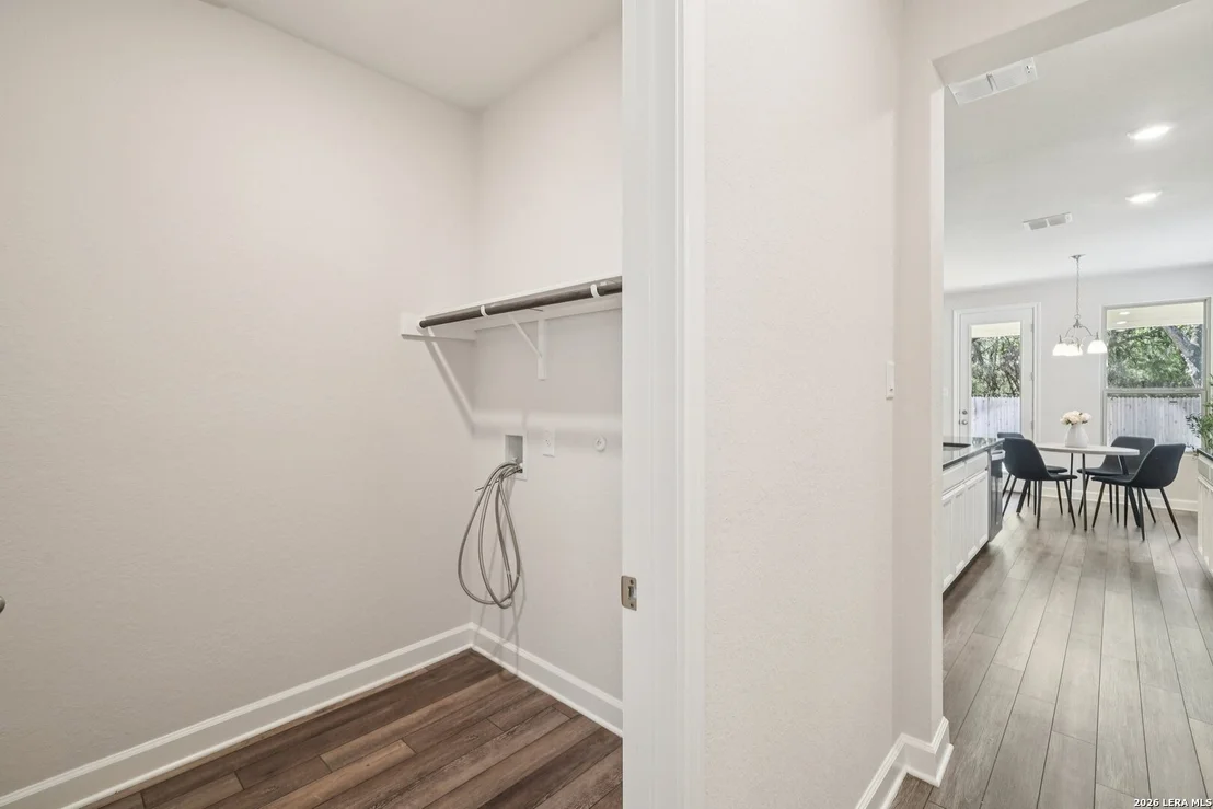 Photo of 16235 Athens