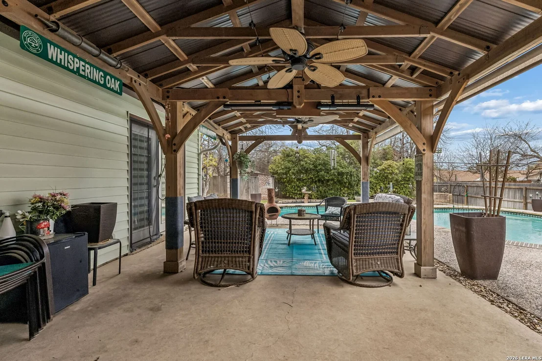 Photo of 218 Whispering Oaks