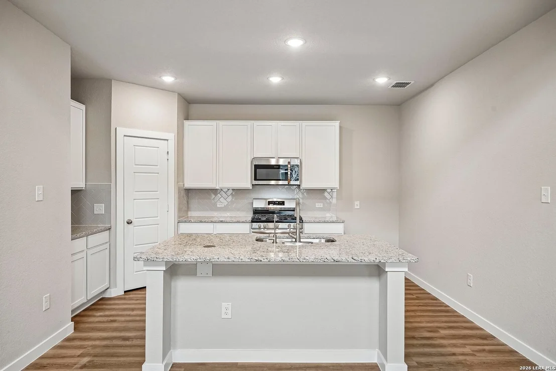 Photo of 5934 Willow Point