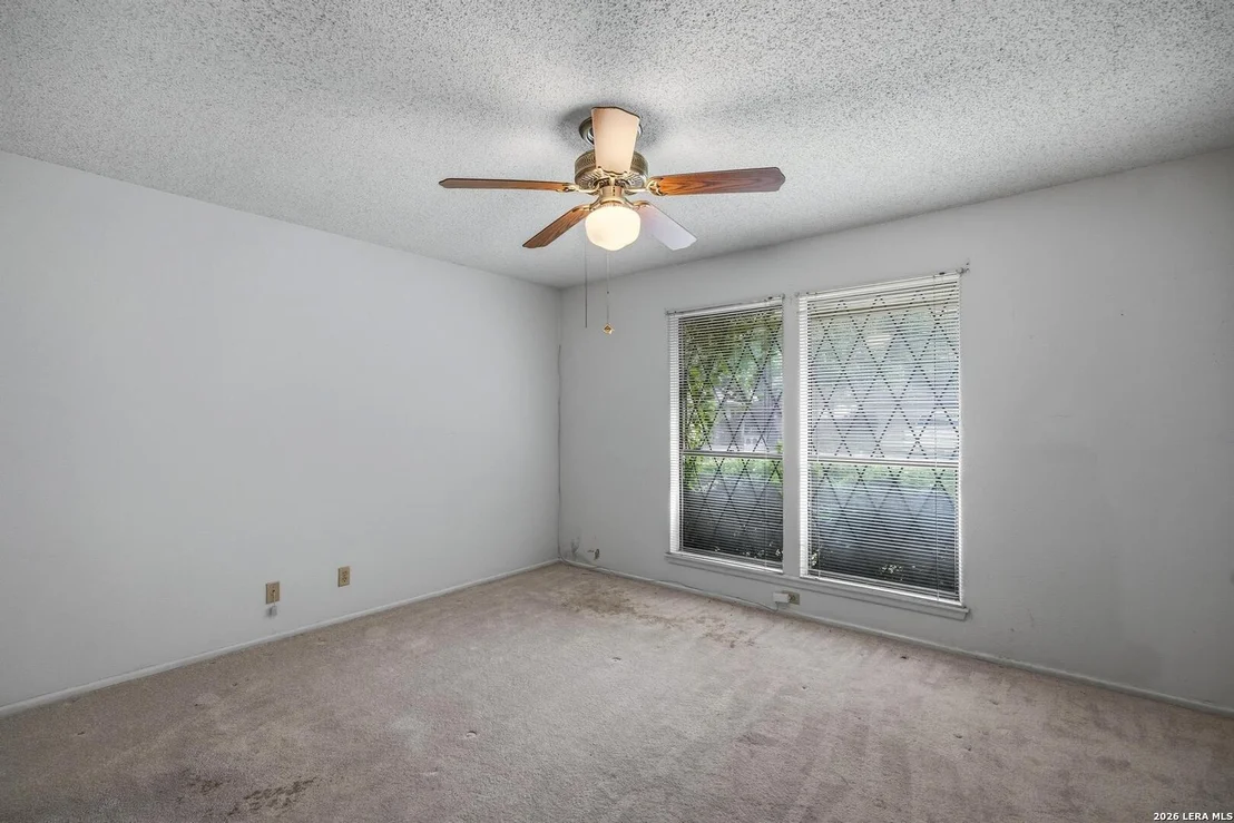Photo of 3711 HUNTERS CIR