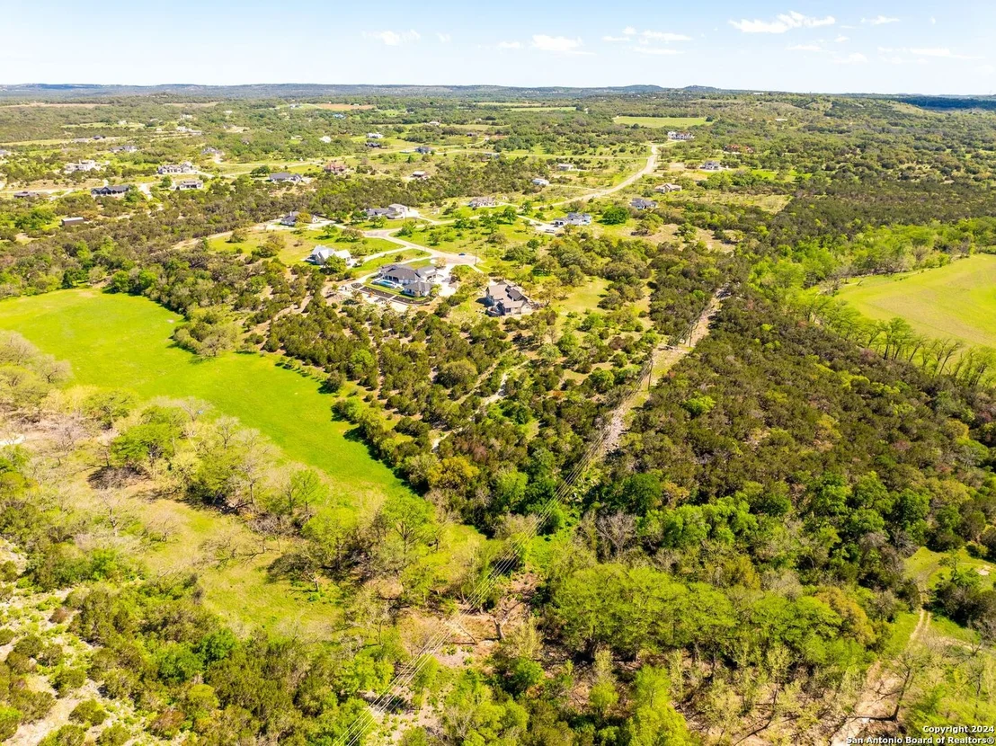 Photo of 98 SABINAS RIDGE RD