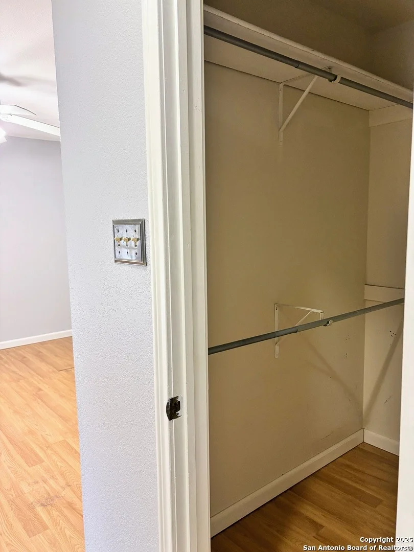 Photo of Unit 4 at 8611 Datapoint