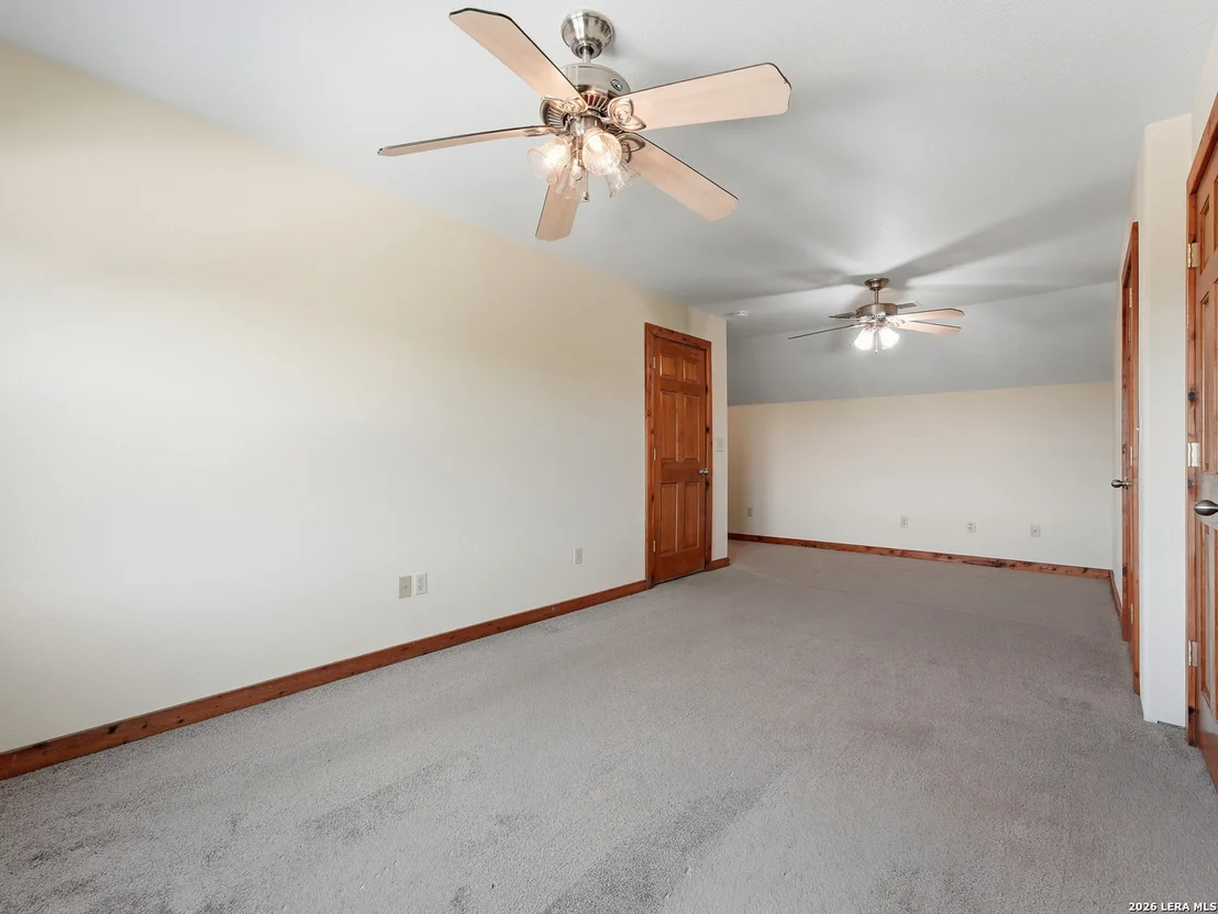 Photo of 412 Bear Springs Trl