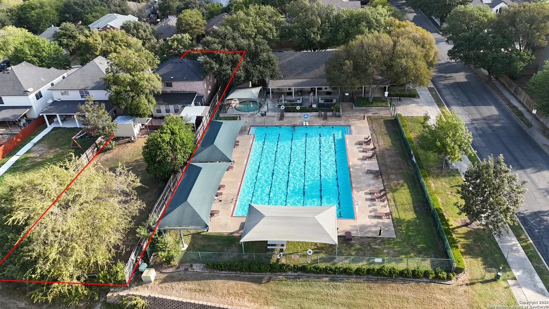 Photo of 13562 Mason Crest