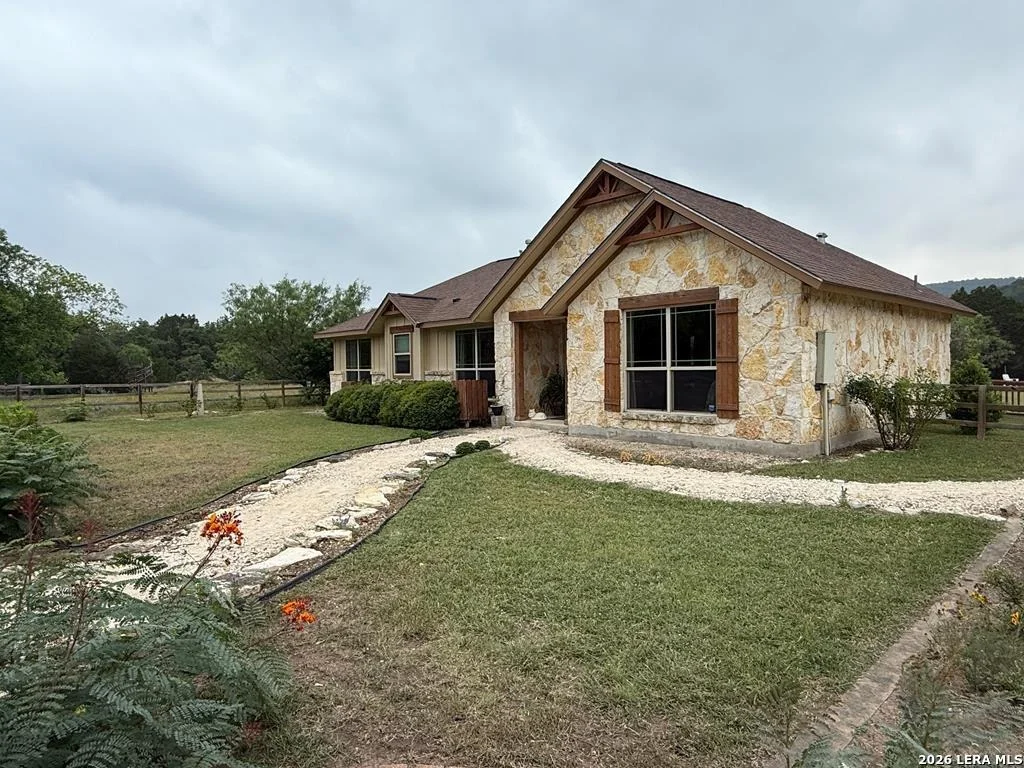 Photo of 28799 N US HIGHWAY 83
