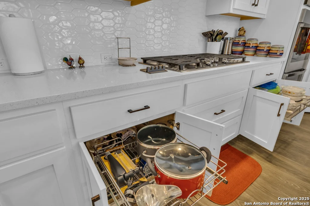 Photo of 929 Rench
