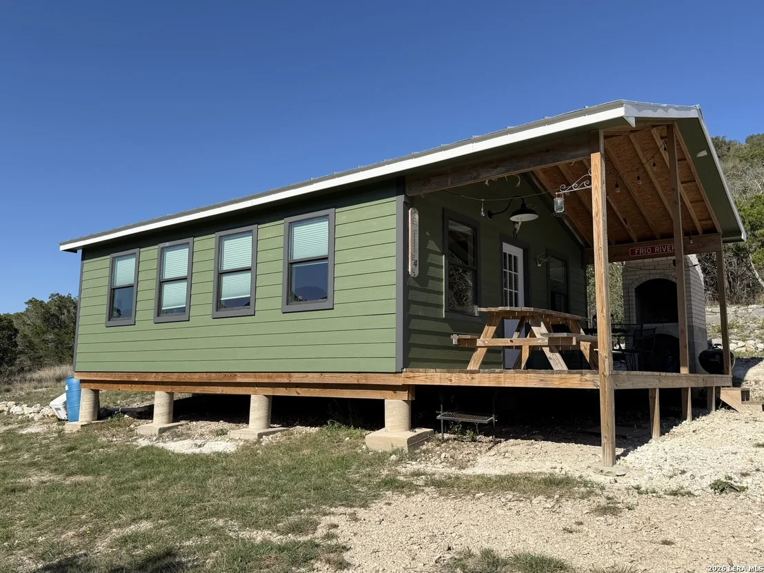 Photo of 785 Private Road 3350