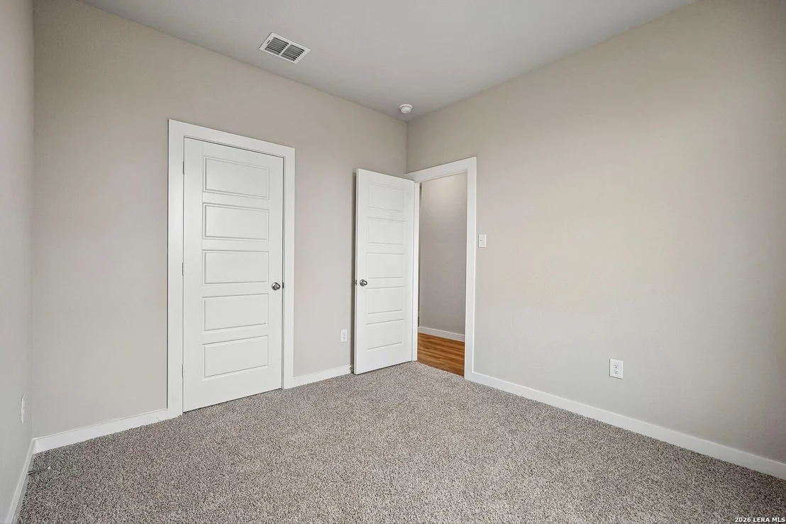 Photo of 5934 Willow Point
