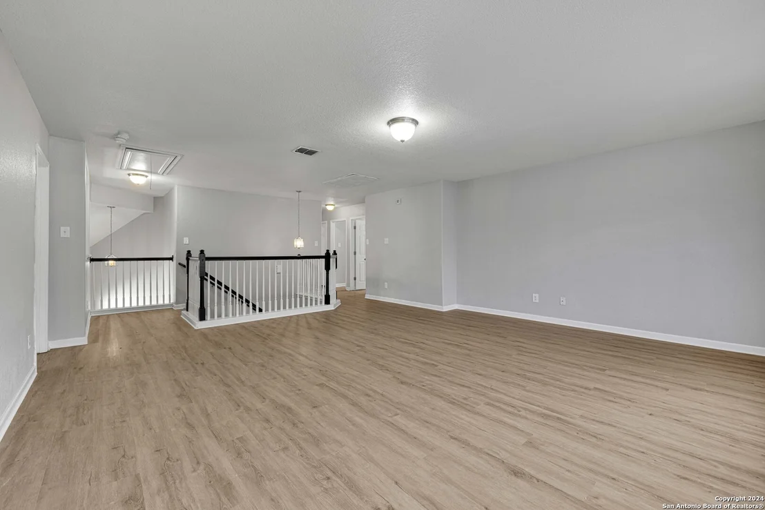 Photo of 611 PARK PT