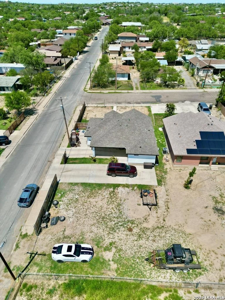 Photo of 698 Paco St