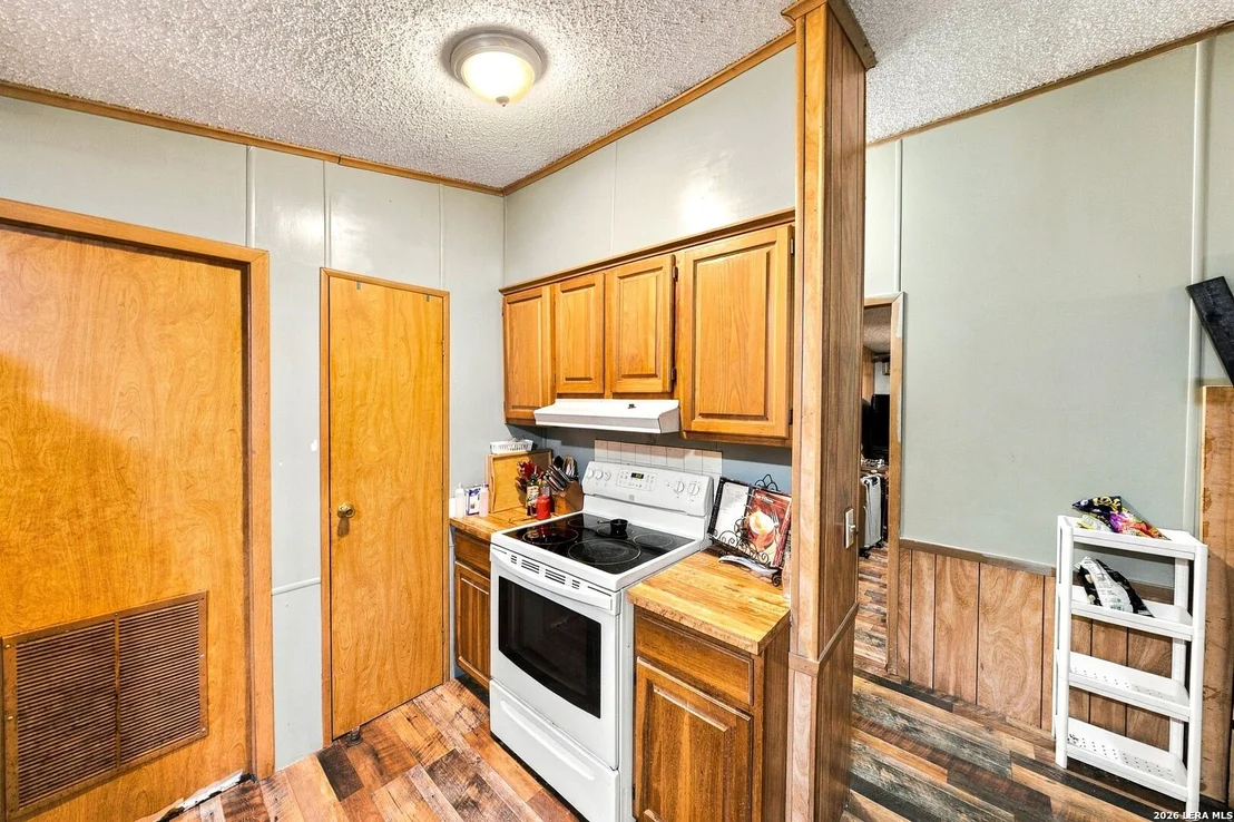 Photo of 103 Bob White Dr