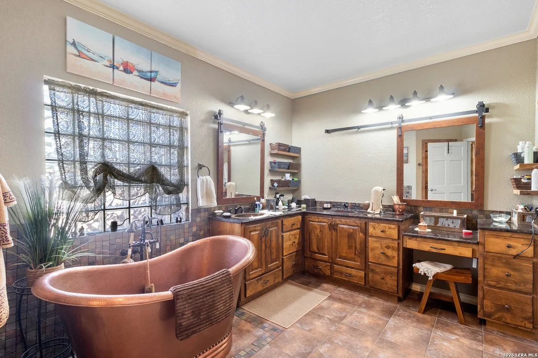 Photo of 212 ANTLER CIR
