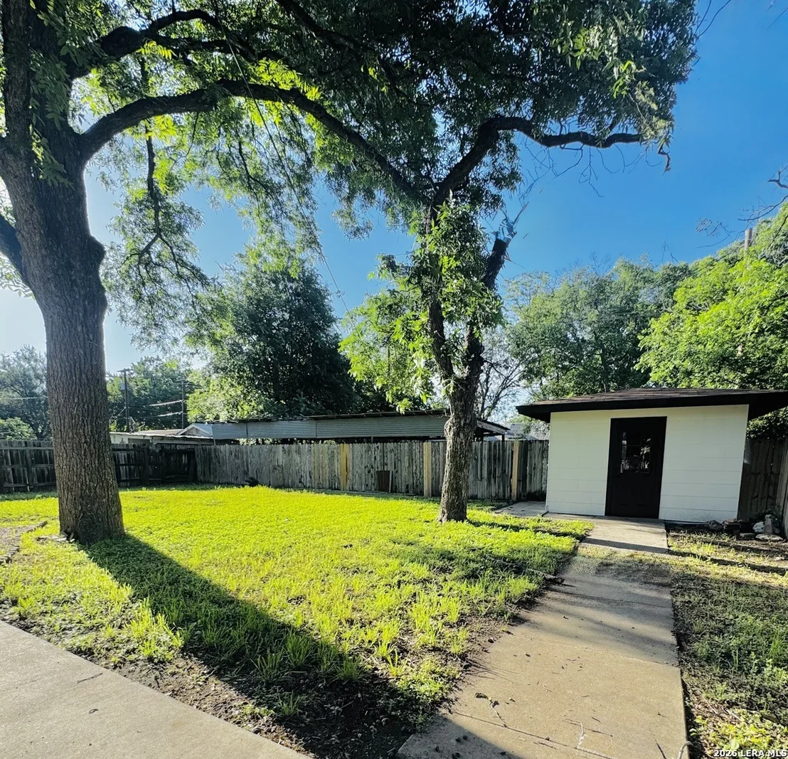 Photo of 841 Laurel St