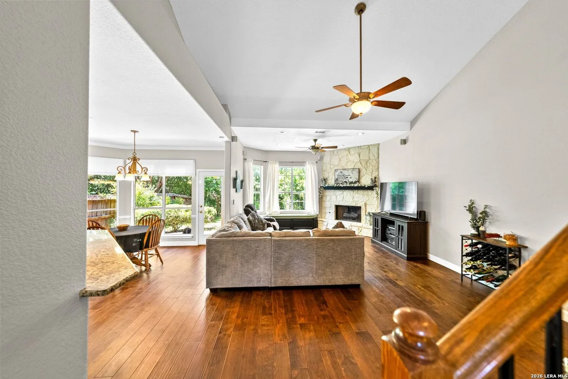 Photo of 9347 Llano Verde