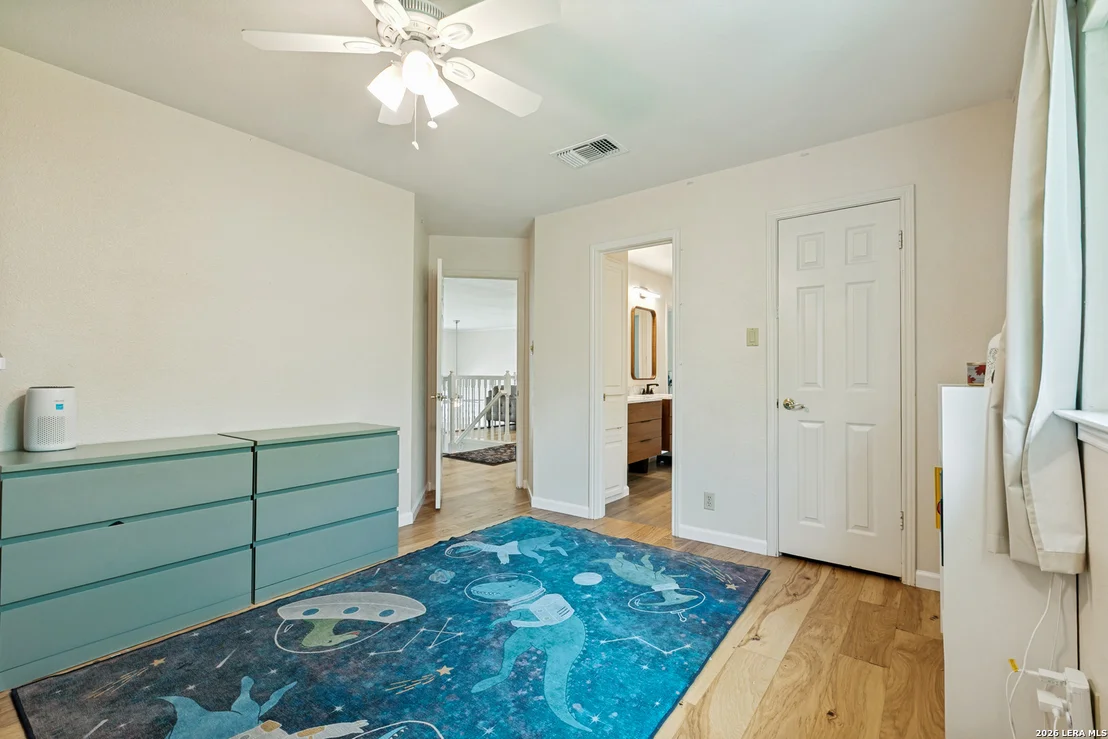 Photo of 18019 SUMMER KNOLL
