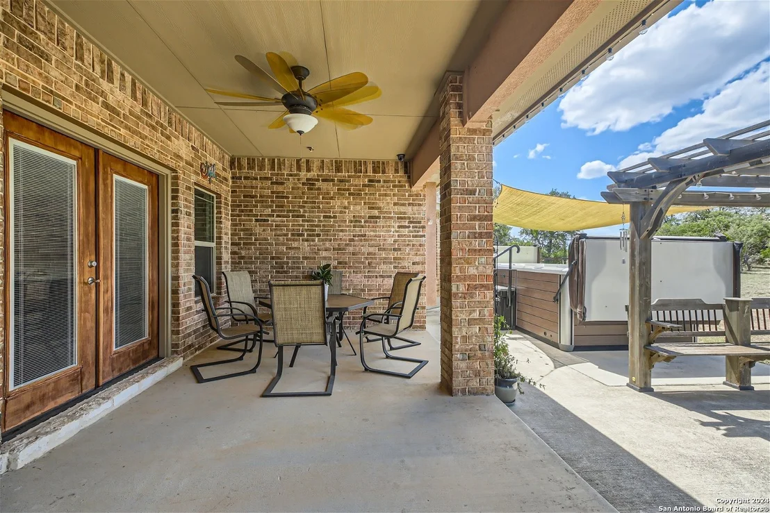 Photo of 678 Pr 3702