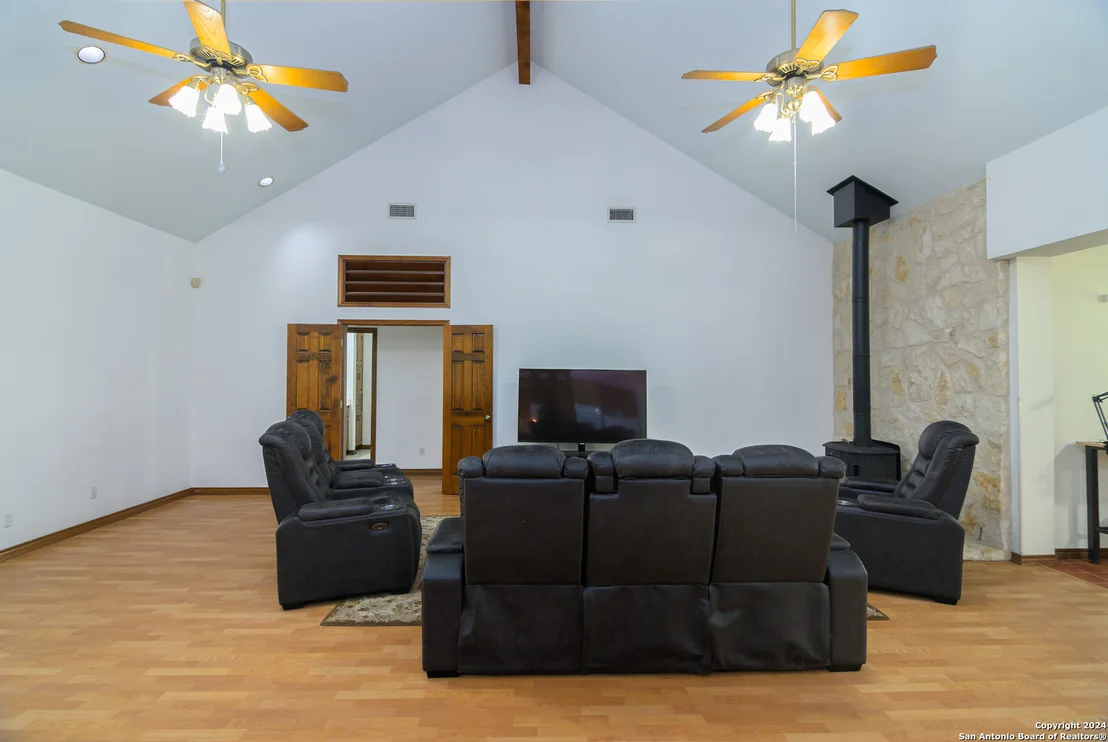 Photo of 575 Eden Rd