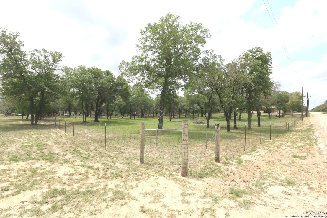 Photo of 337 Lost Spring Dr