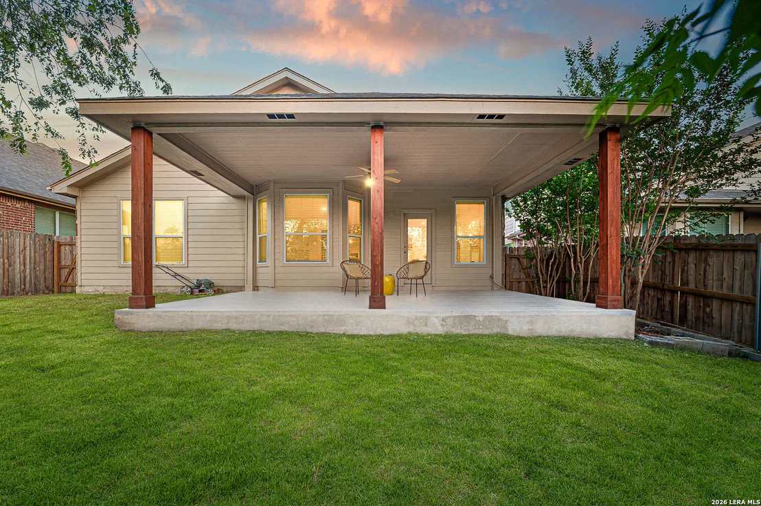 Photo of 1008 Magellan