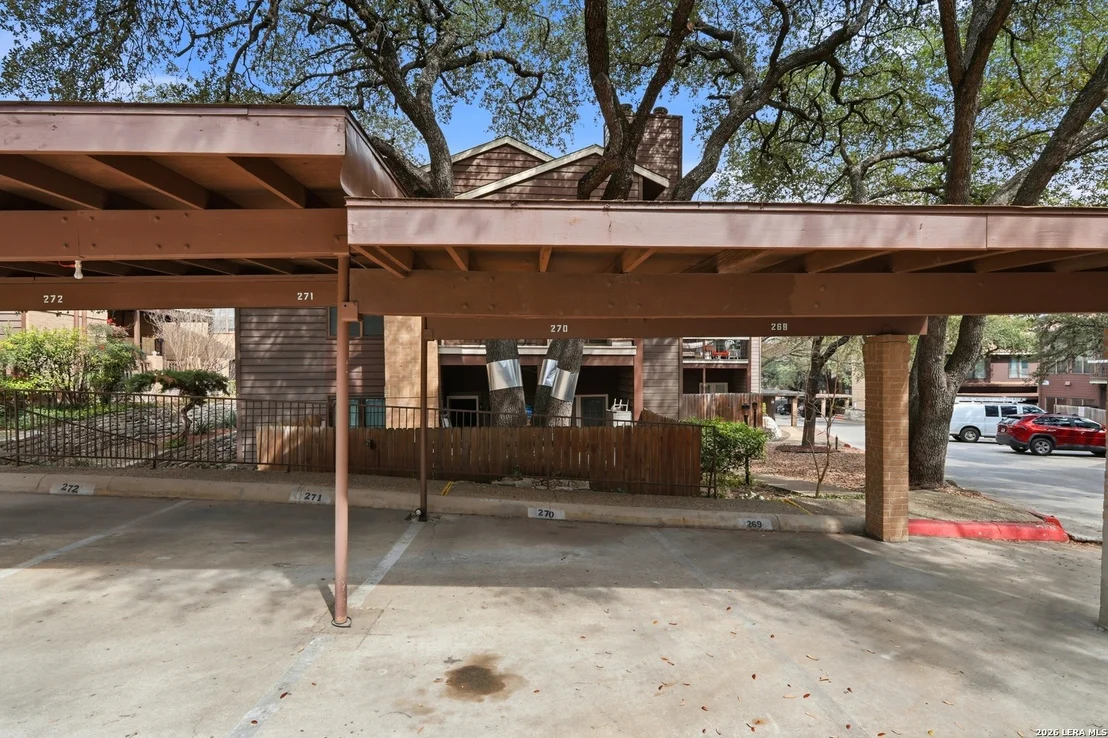 Photo of Unit 270 at 8633 Datapoint Dr