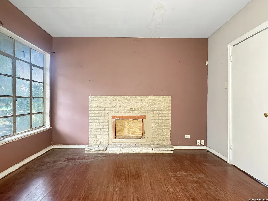 Photo of 146 GASKIN DR