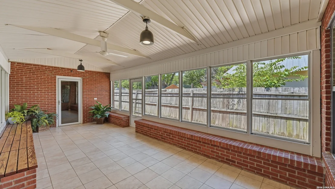 Photo of 596 WILLOW AVE