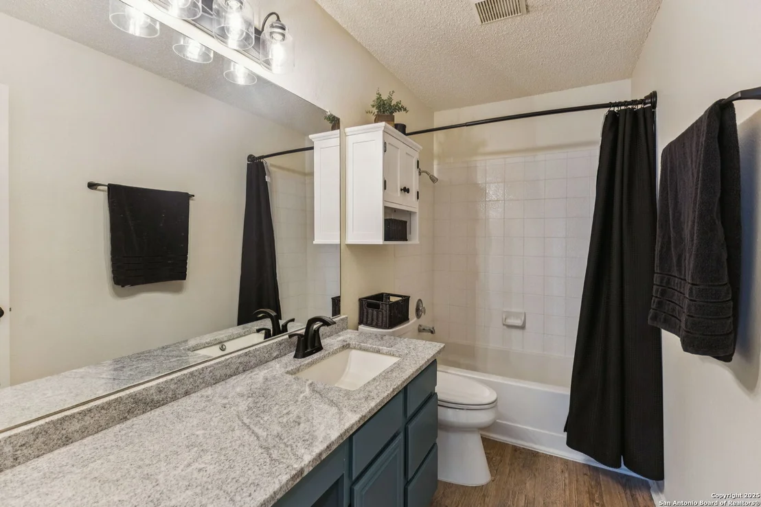 Photo of 7009 Jefferson Ridge