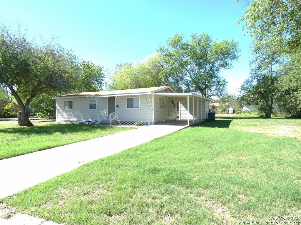Photo of 1411 Retama