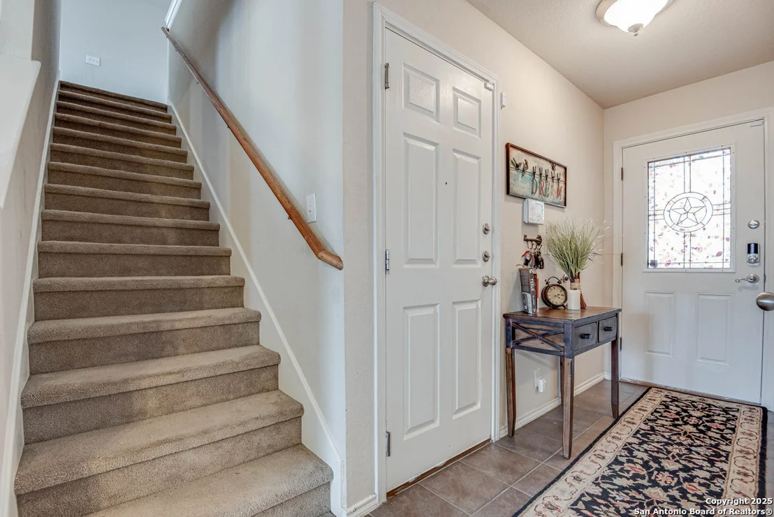 Photo of 2727 Thunder Gulch