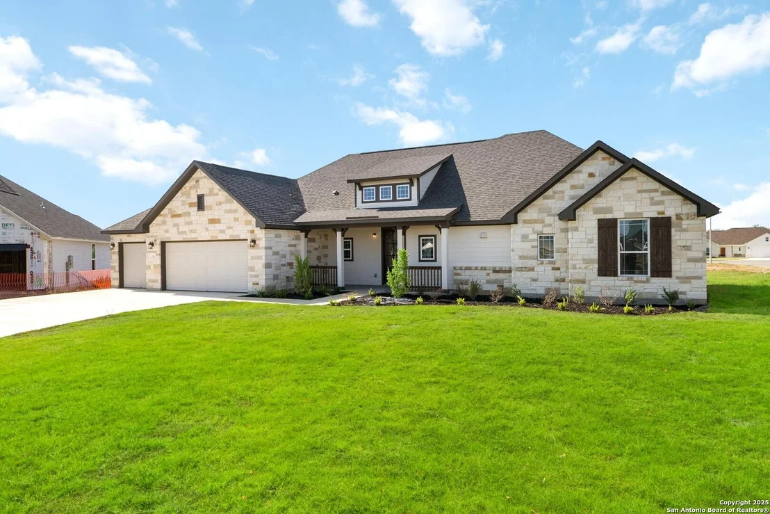Photo of 541 Alta Vista Drive