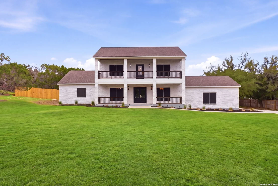 Photo of 150 LAKE VIEW DR