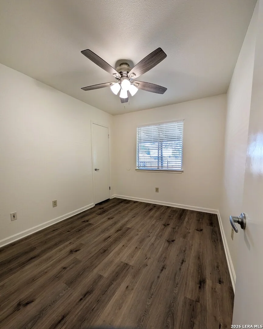 Photo of 4414 Knollmanor