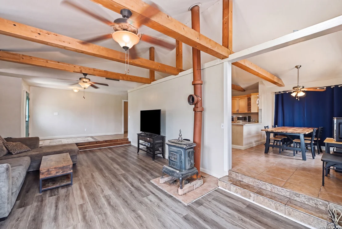 Photo of 1027 Bluebonnet